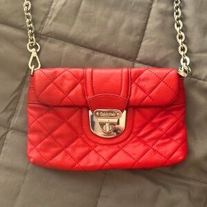 CALVIN KLEIN RED QUILTED WALLET ON CHAIN BAG WRISTLET CLUTCH SMALL BAG